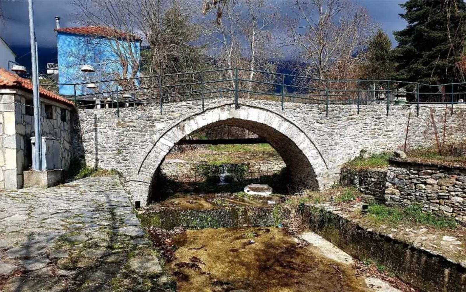 Το γεφύρι των Δωματίων